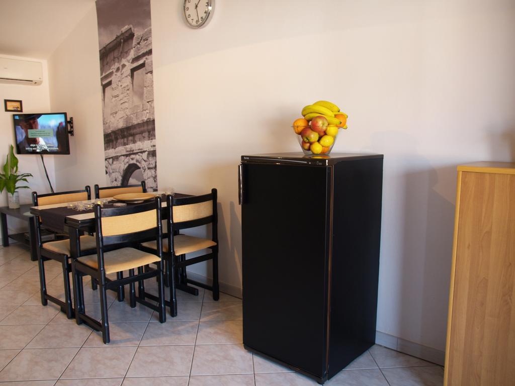 Family Friendly Apartments Pola Camera foto